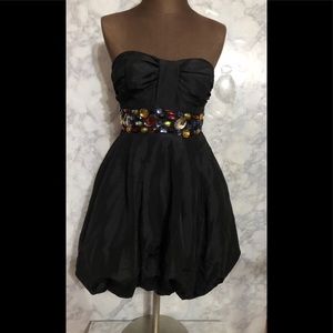 Charlotte Russ Women Size 4 Strapless Bubble Dress